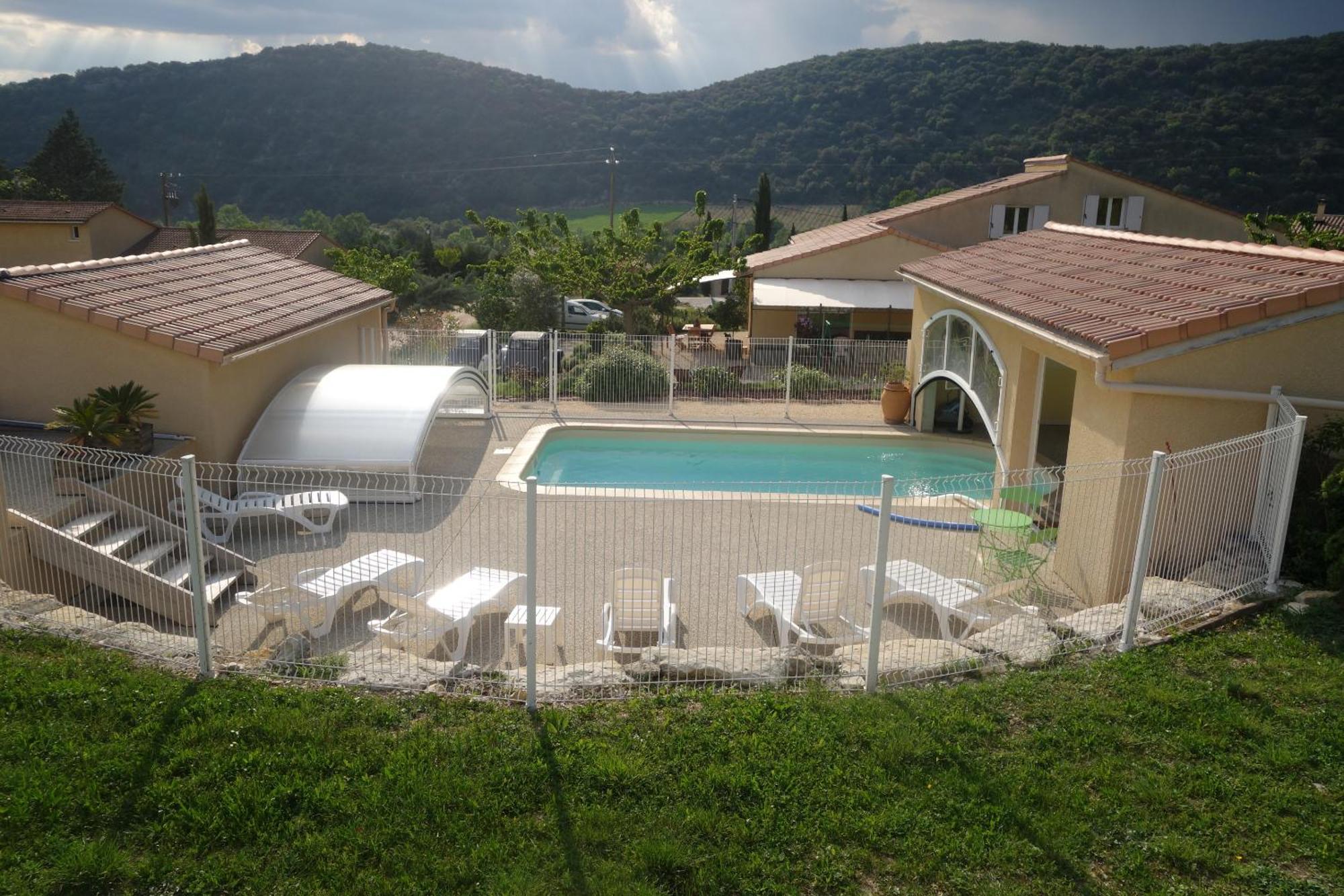 Gites Du Combeau Saint-Maurice-d'Ibie Exterior photo